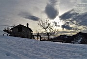 Sulle nevi dei Piani d’Artavaggio (1650 m) da Avolasio (1050 m) il 22 dicembre 2020  - FOTOGALLERY
